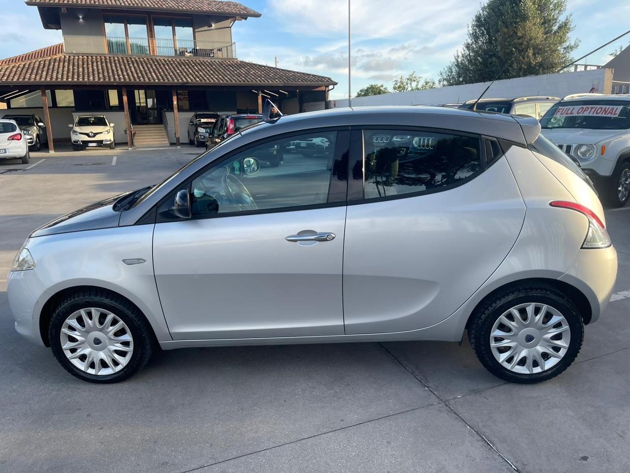 Lancia Ypsilon 1.3 mjt 120 mila km full optional