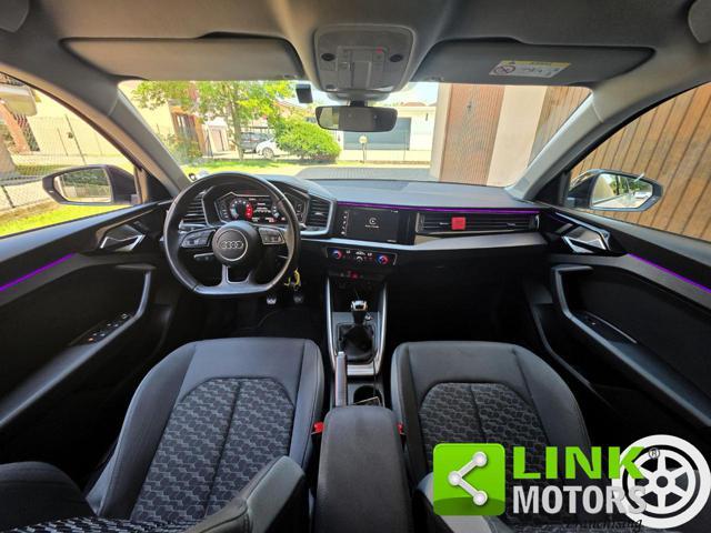 AUDI A1 25 1.0 95cv S Line Identity Black