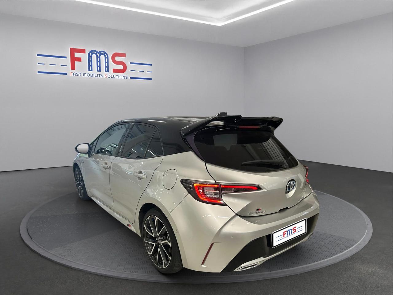 Toyota Corolla 2.0h Lounge cvt