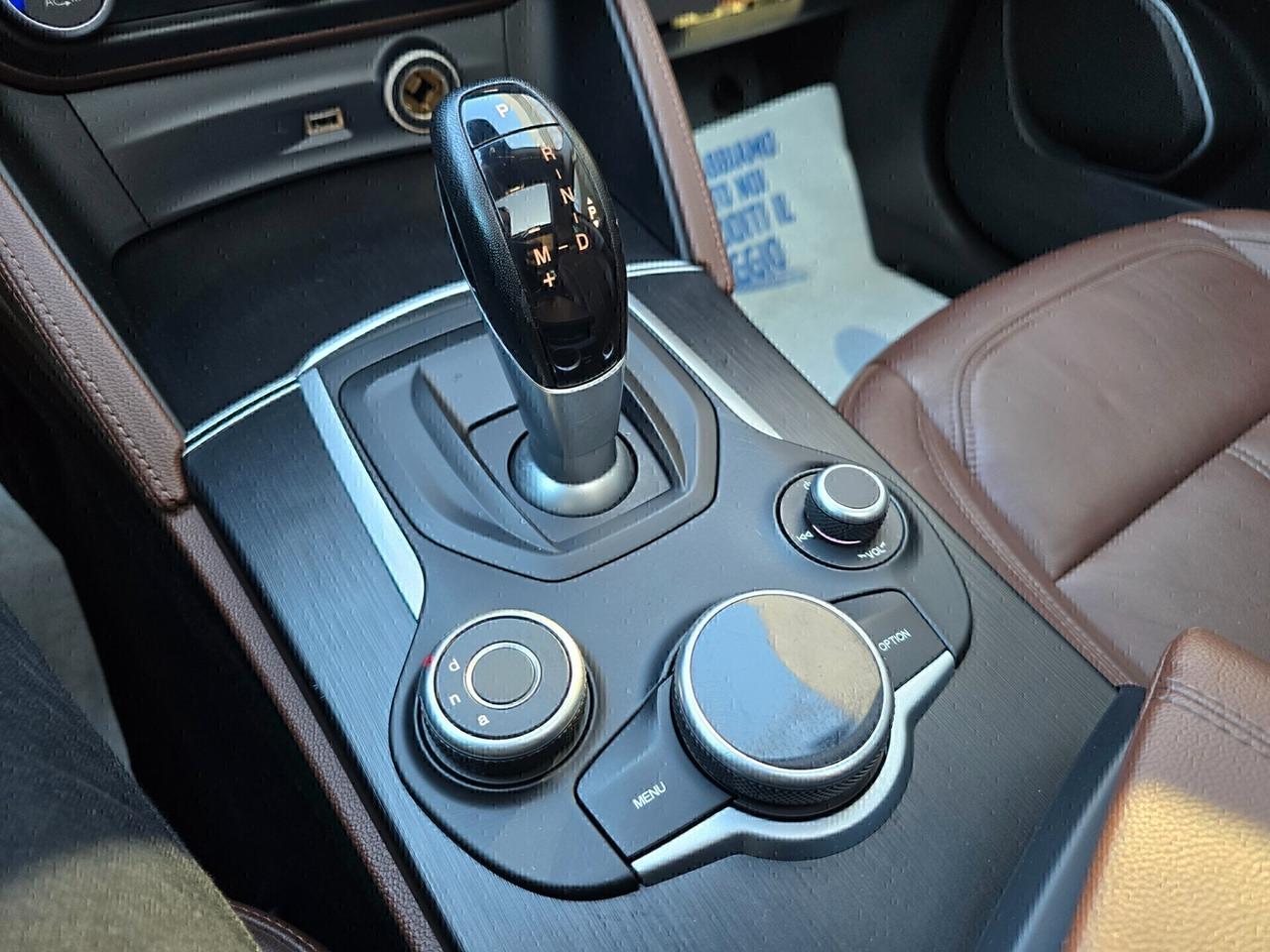 Alfa R. Stelvio 2.2 Turbodiesel 210 CV AT8 Q4 Super 2017