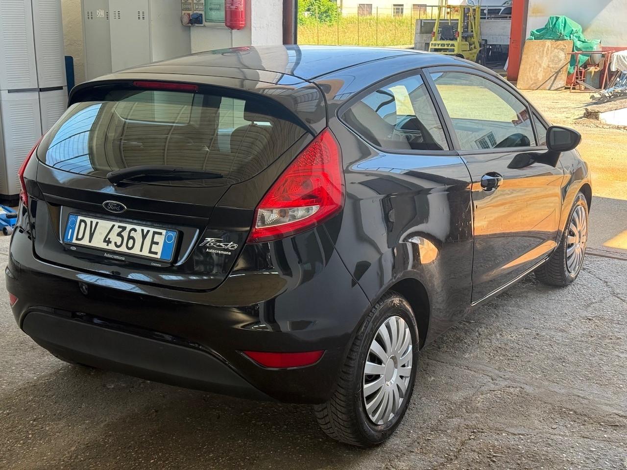 Ford Fiesta 1.2 82CV 3 porte Titanium
