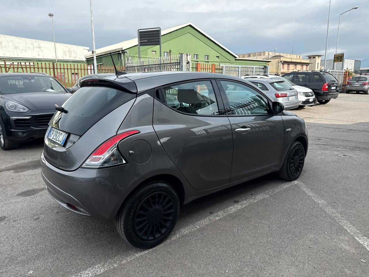 Lancia Ypsilon 1.0 firefly BENZINA /IBRIDA
