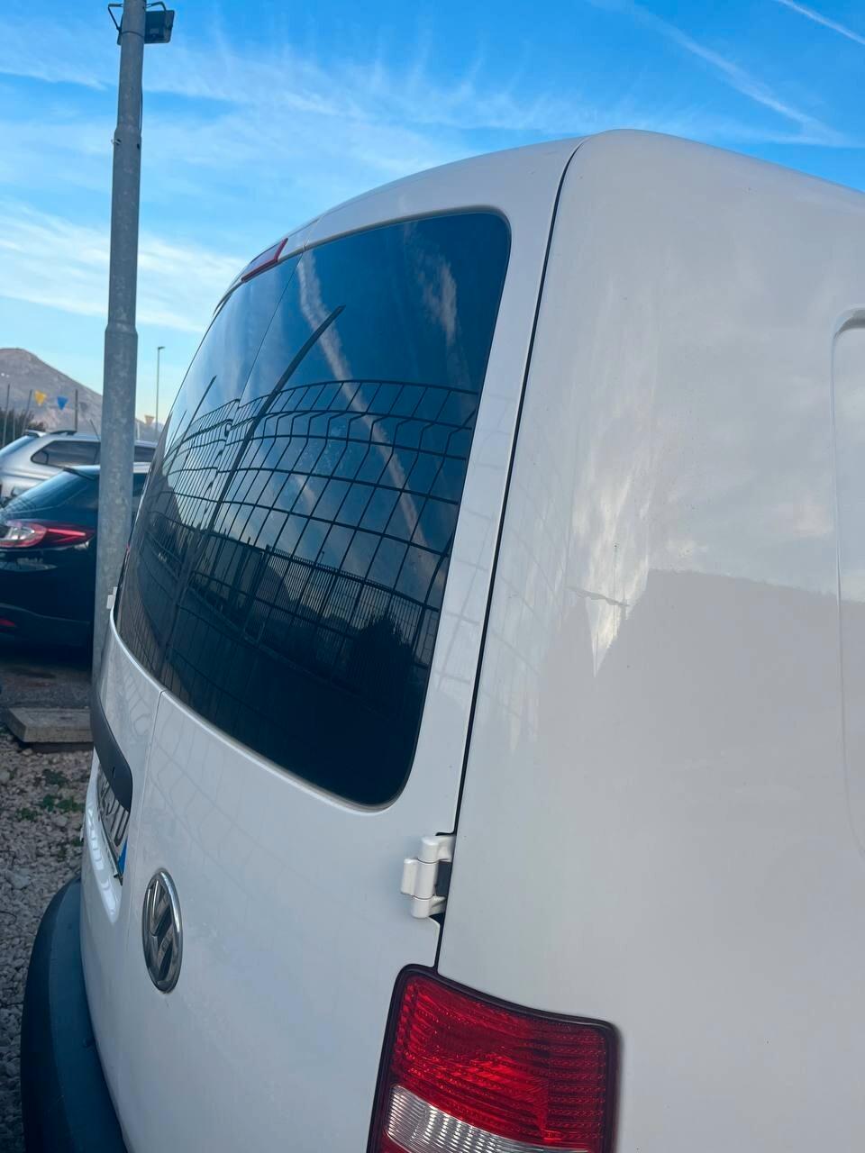 Volkswagen Caddy Maxi 1.6