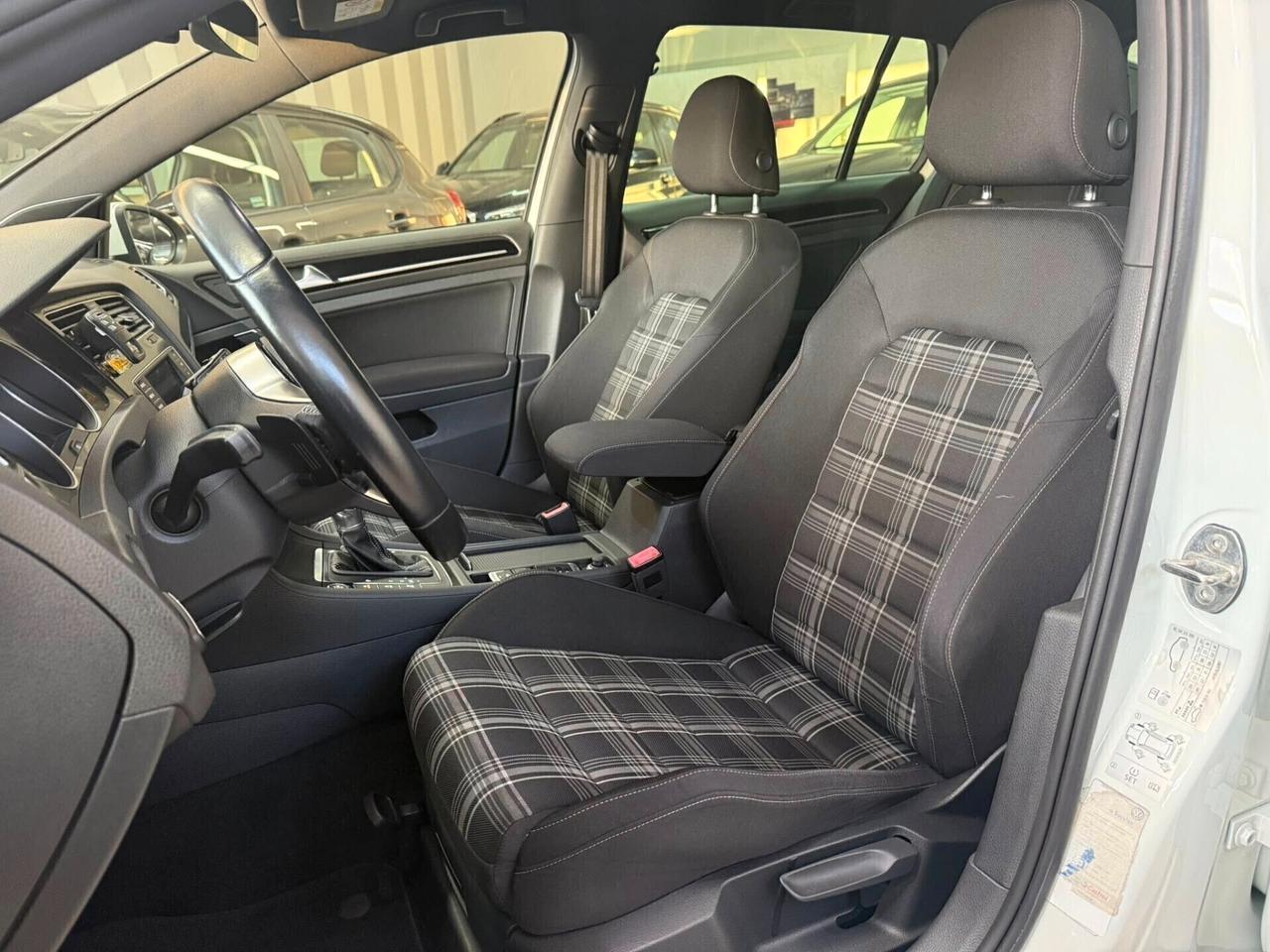 Volkswagen Golf GTD 2.0 TDI DSG 5p.