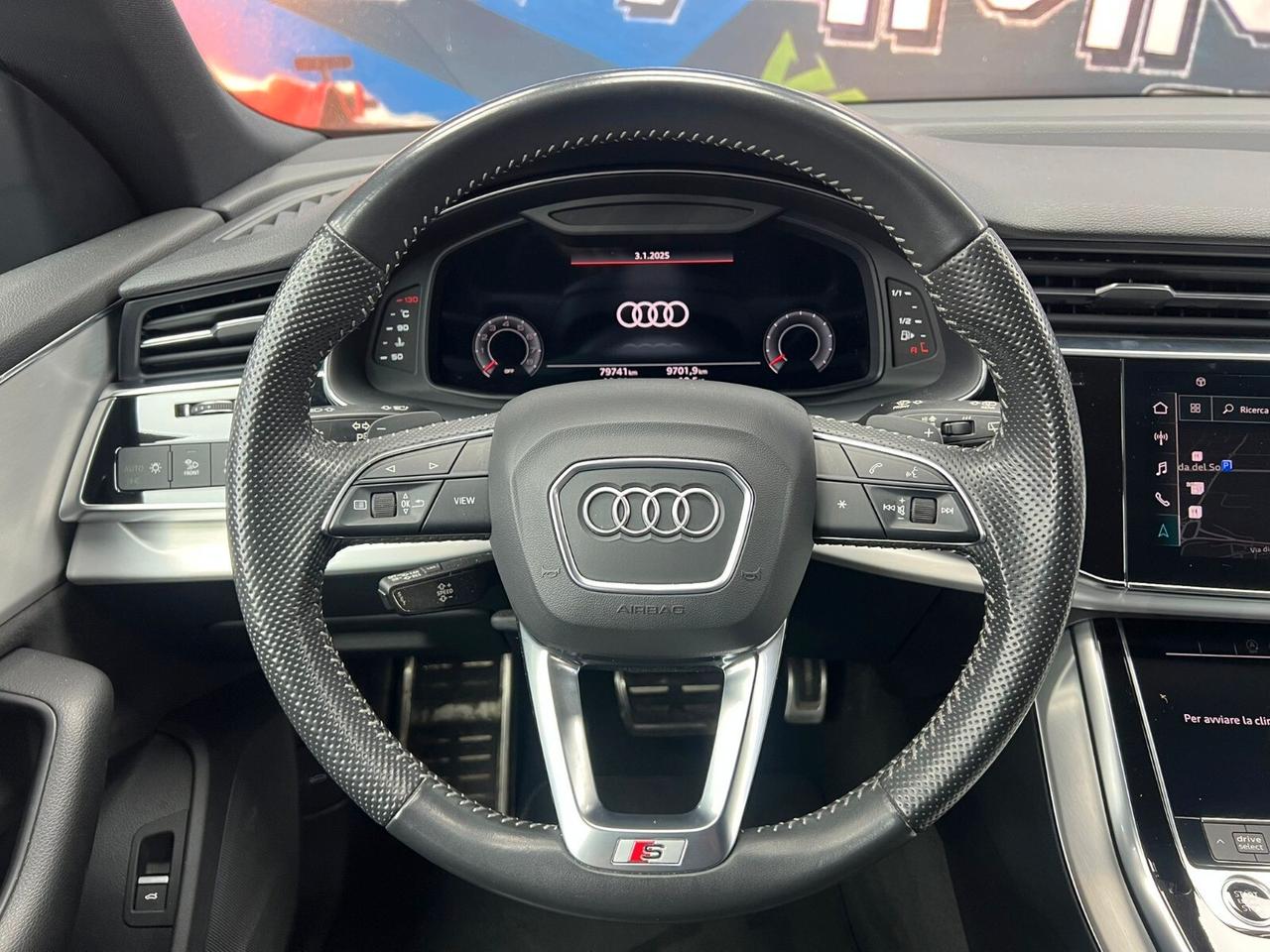 Audi Q8 55 TFSI quattro tiptronic