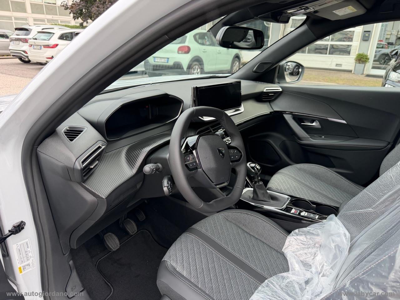 PEUGEOT 2008 PureTech 100 S&S Allure