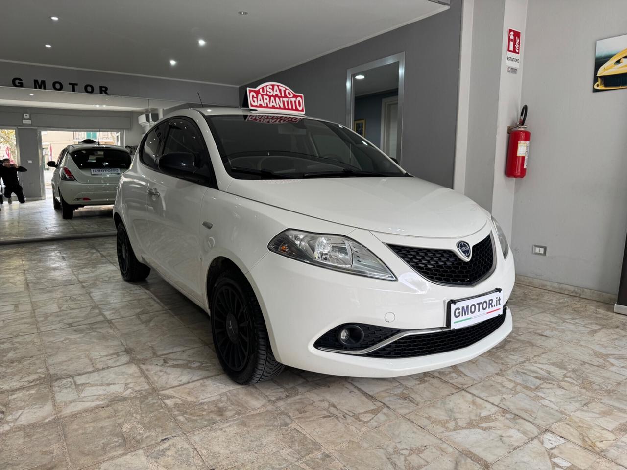 Lancia Ypsilon 1.3 MJT 95 CV 5 porte S&S Gold