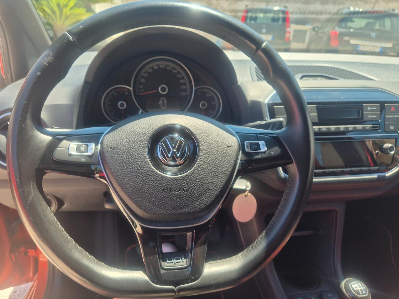 Volkswagen up! 1.0 75 CV 5p. cross BlueMotion Technology ASG