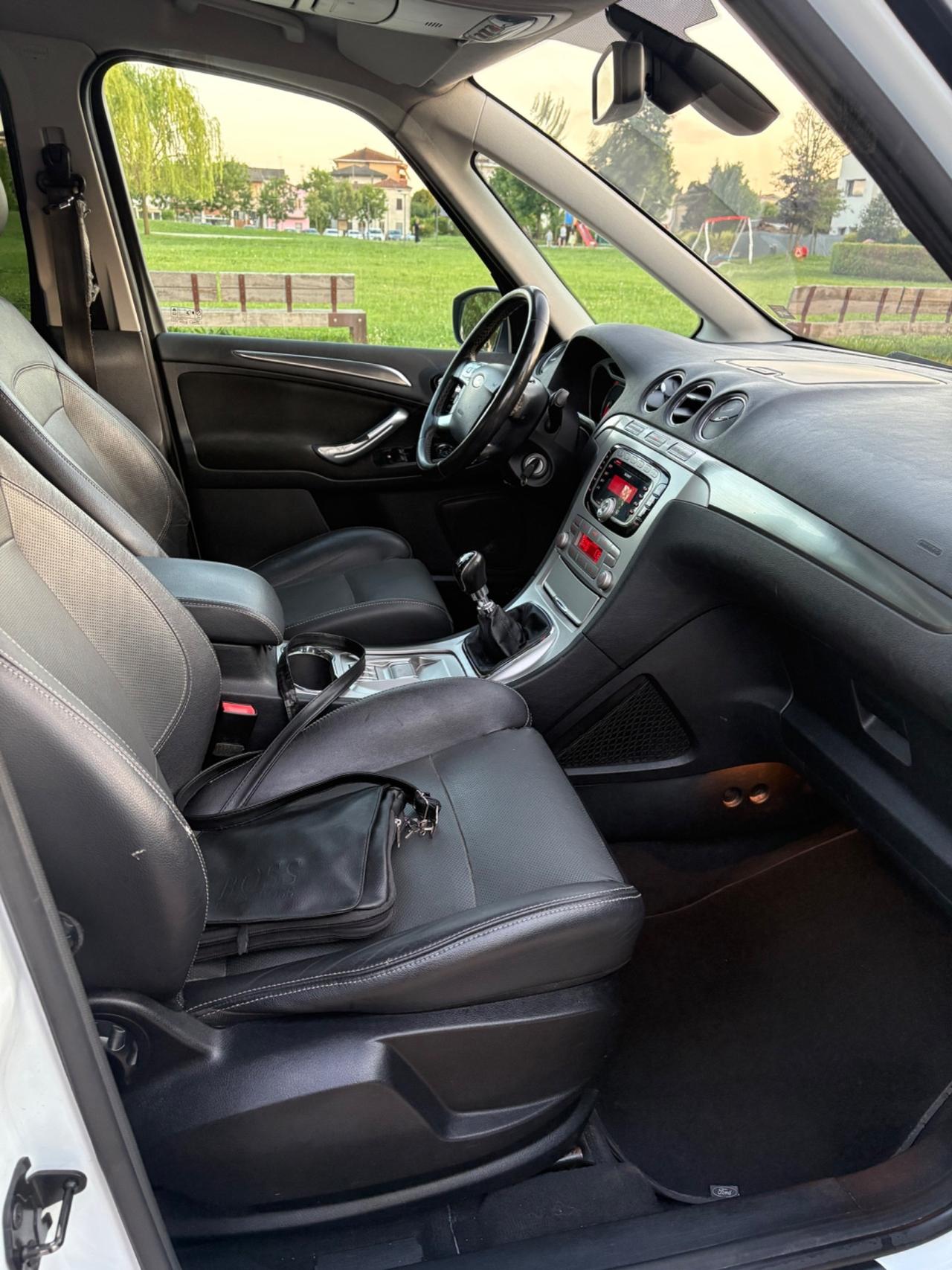 Ford Galaxy galaxi 2.0 tdci 7 posti tetto pelle pronta al uso