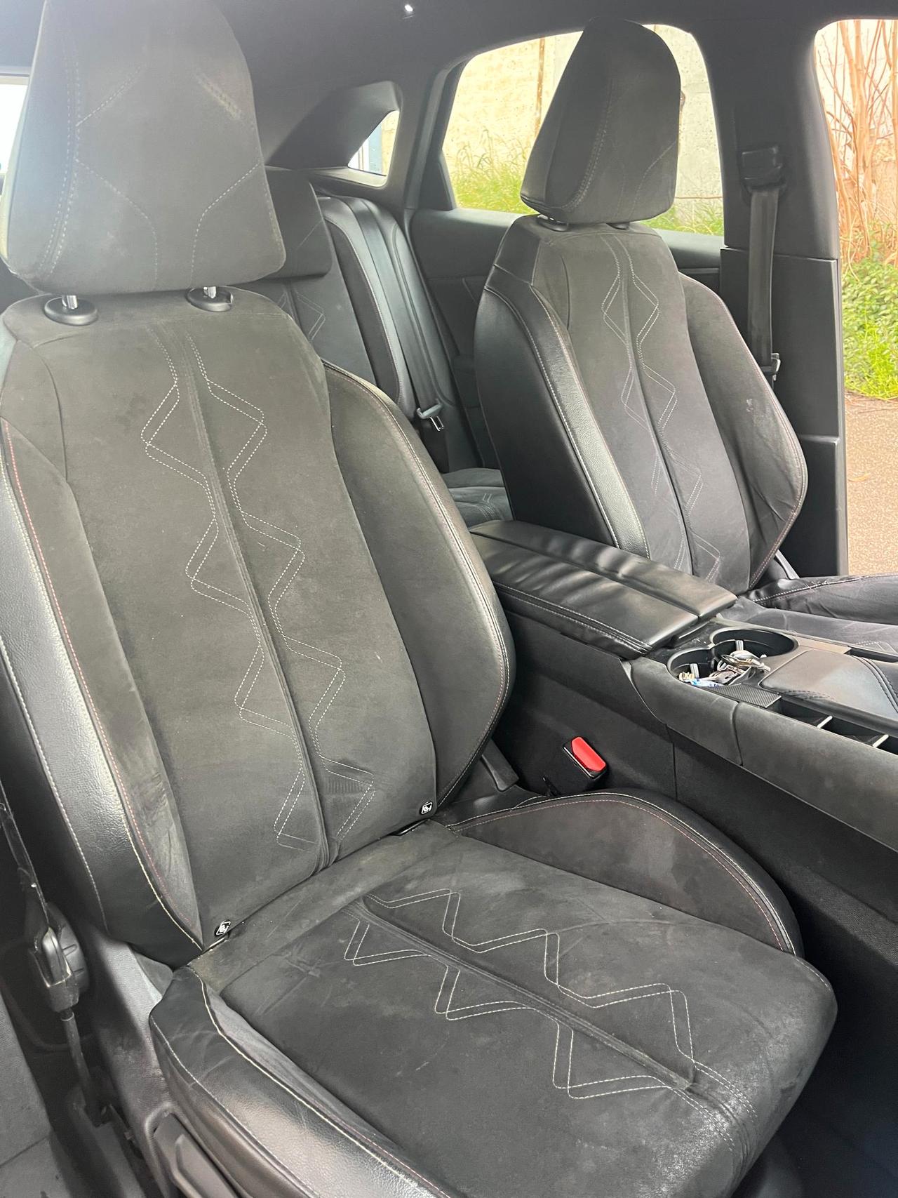 DS DS7 Crossback 1.5 bluehdi Performance Line 130cv