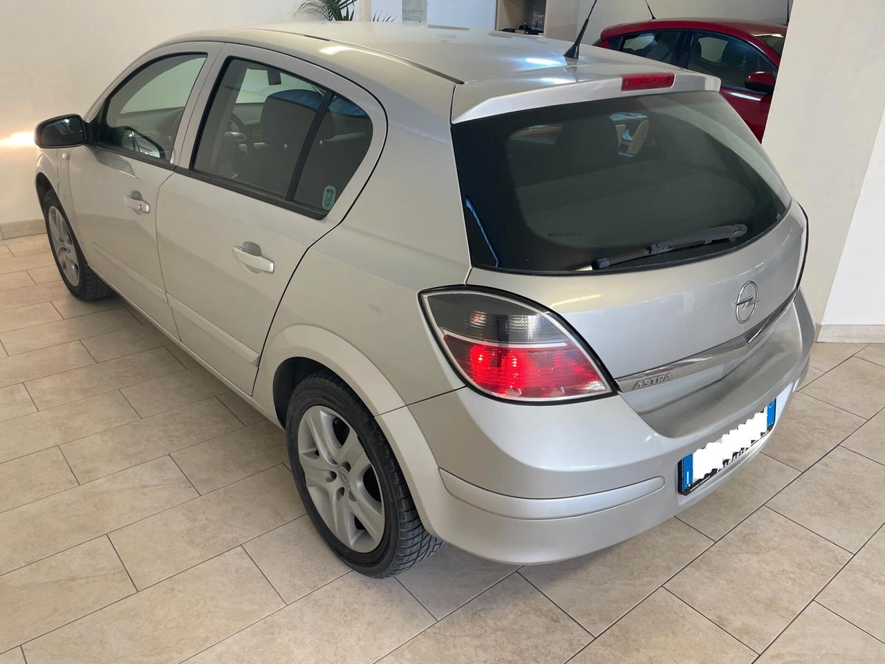 Opel Astra 5p 1.4 GPL FULL TAGLIANDATA NEOPATENTATI