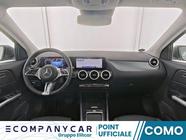 MERCEDES-BENZ GLA 180 Automatic Progressive Advanced