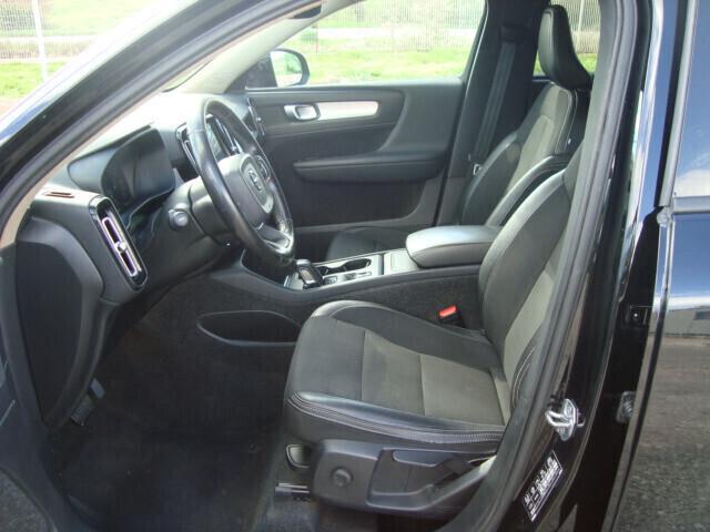 Volvo XC40 2.0 d3 Momentum Core awd auto my21