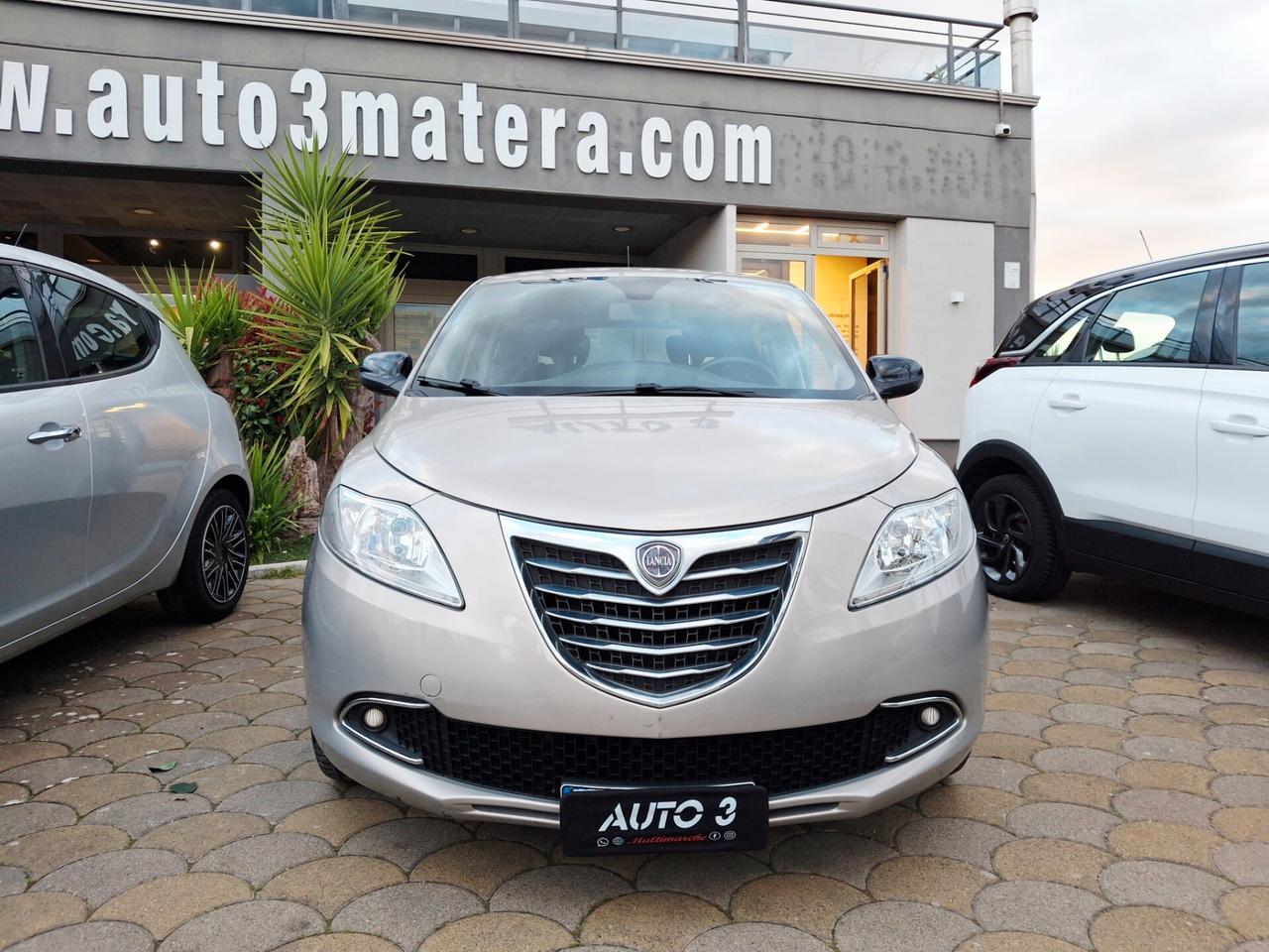 Lancia Ypsilon 1.2 69 CV 5 porte S&S Gold