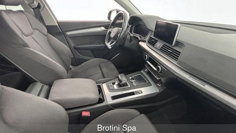 Audi Q5 40 TDI quattro S tronic Business Sport