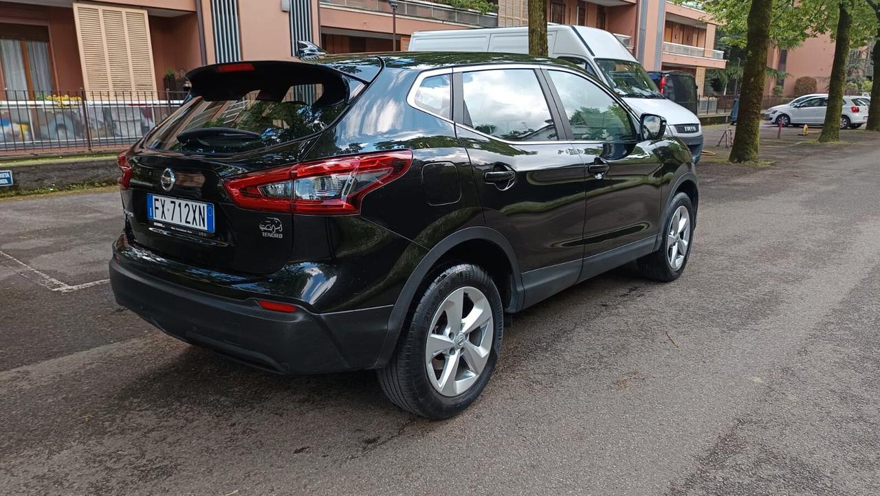 Nissan Qashqai 1.3 DIG-T 140 CV Business