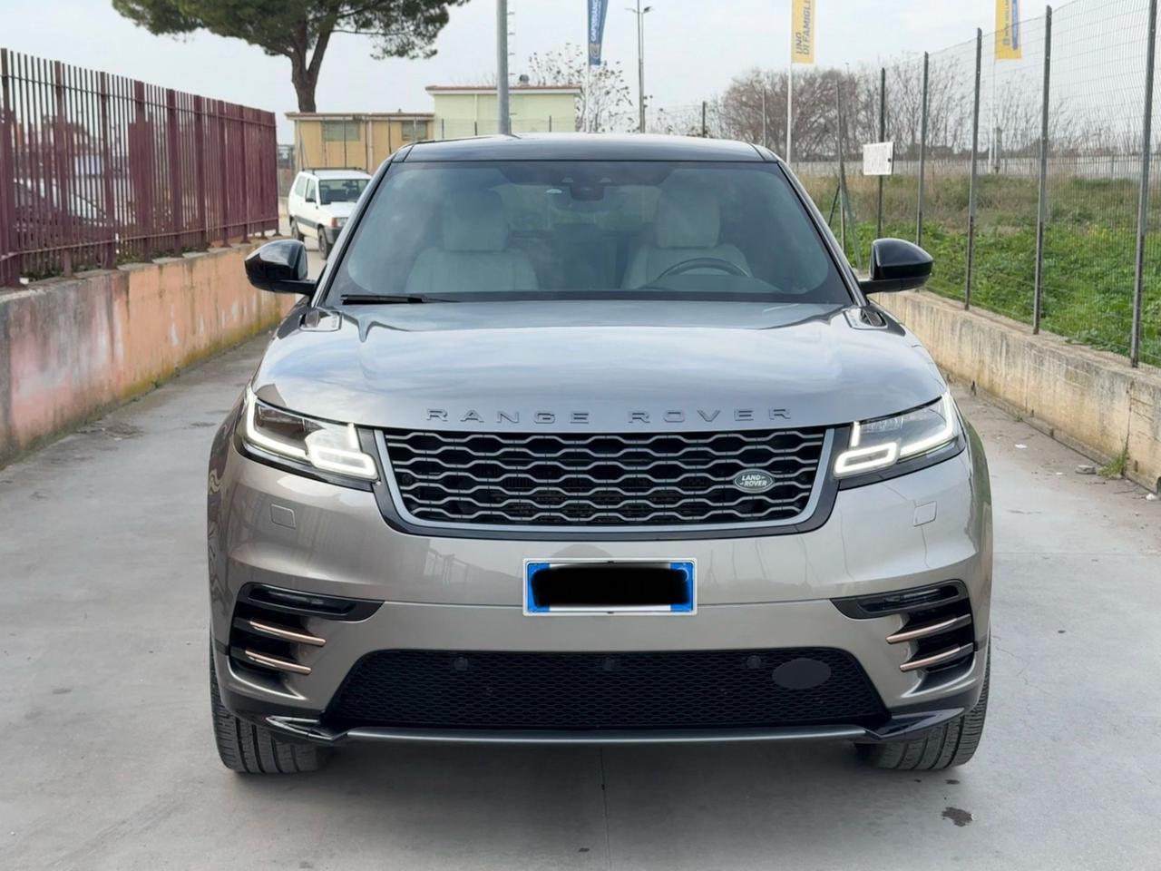 Range Rover Velar 2.0D 240 CV R-Dynamic