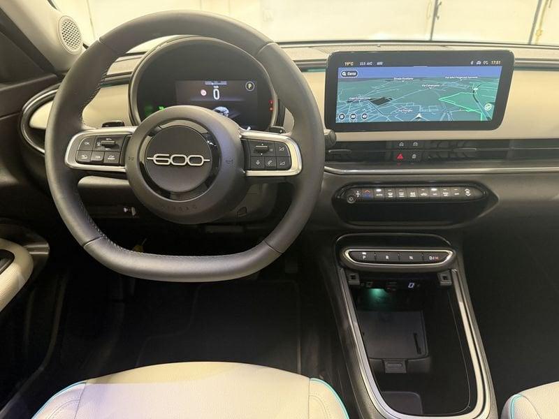 FIAT 600 600 1.2 hybrid La Prima Automatica