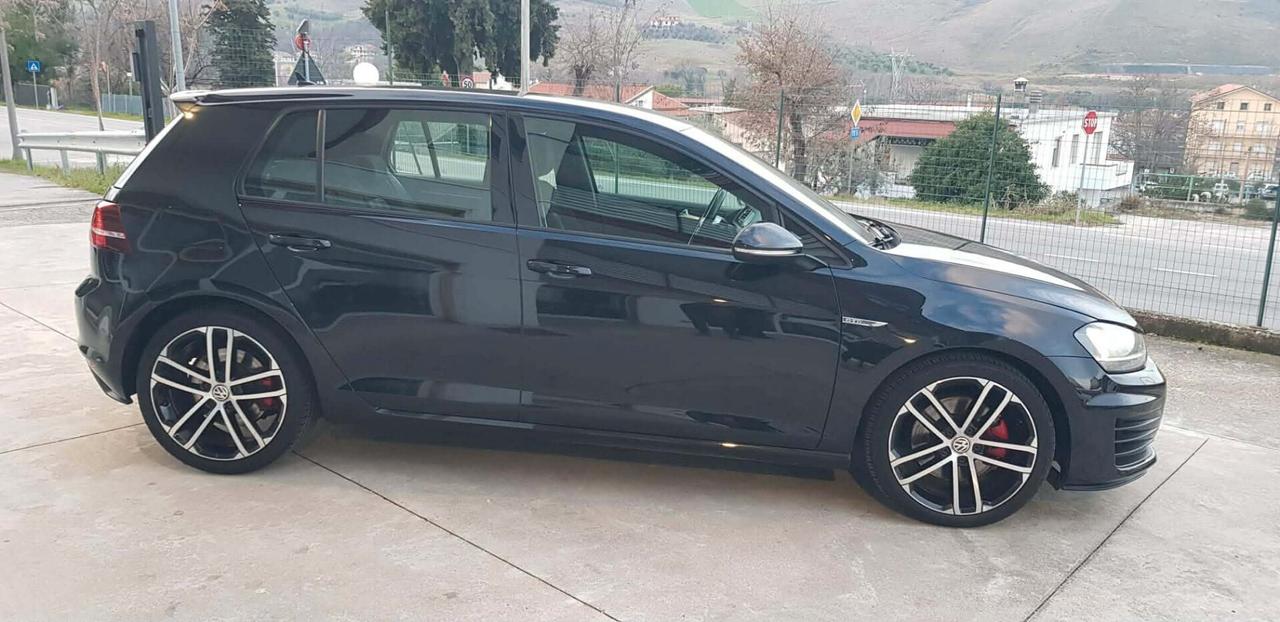 Volkswagen Golf GTD 2.0 TDI 184CV DSG