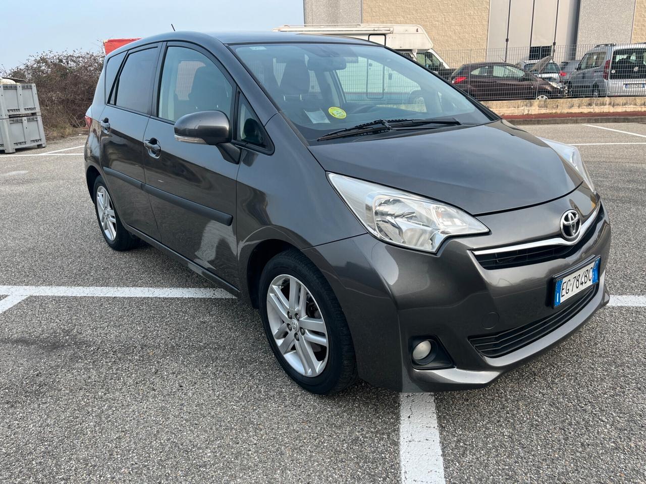 Toyota Verso-S 1.3 MT Active KM CERTIFIFCATI UNICO PROPRIETARIO*TETTO PANORAMICO*