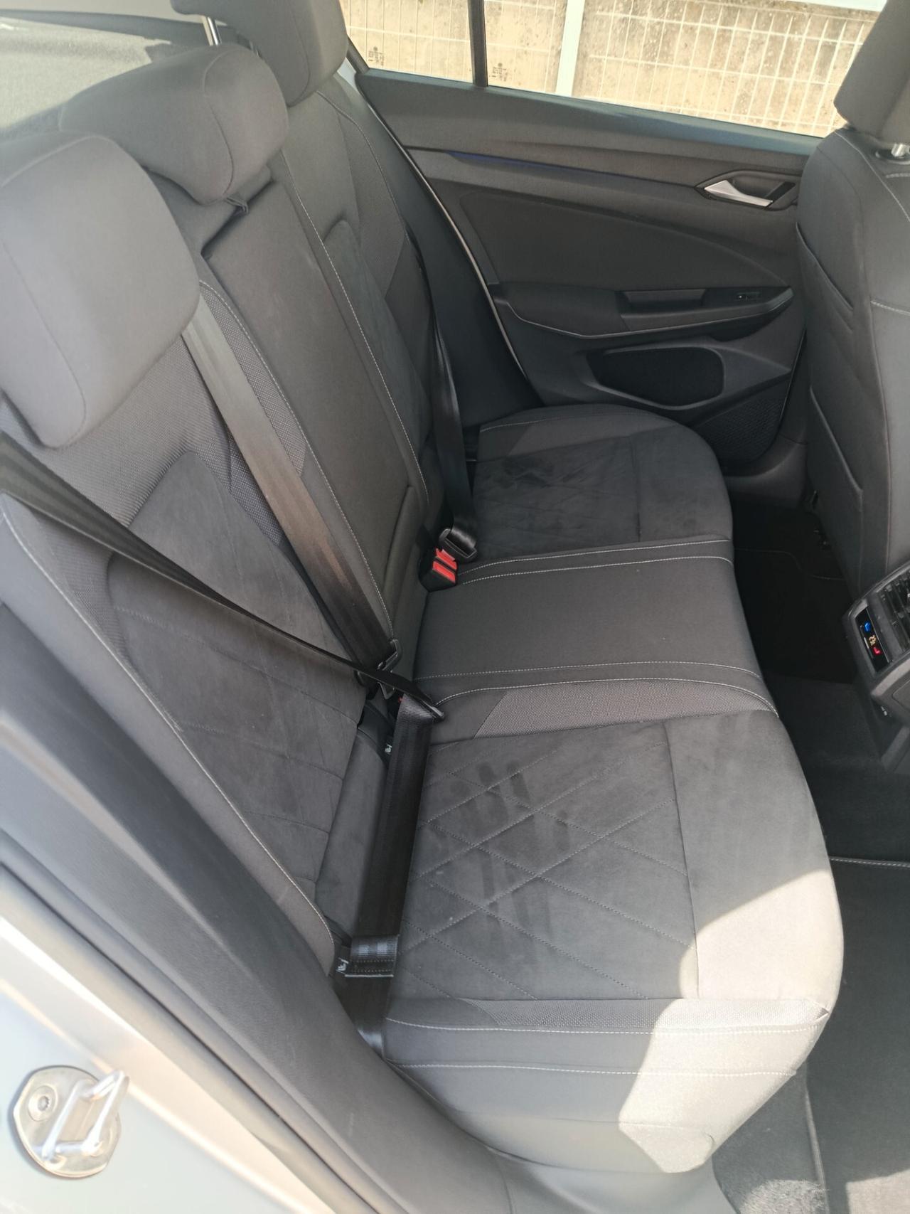 Volkswagen Golf 2.0 TDI AUTOMATICA Style