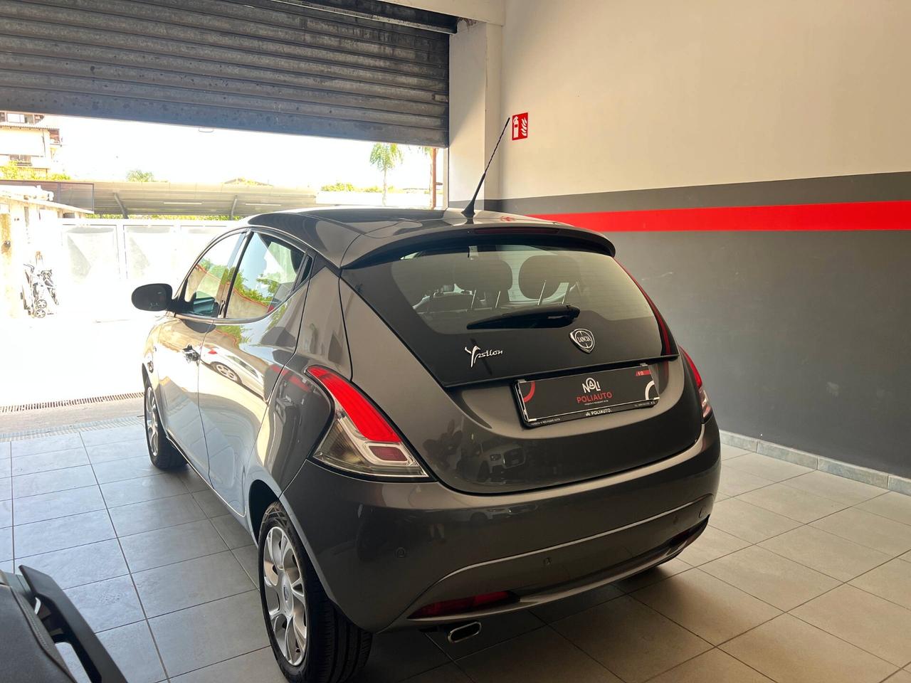 Lancia Ypsilon 1.3 MJT 16V 95 CV 5 porte S&S Gold