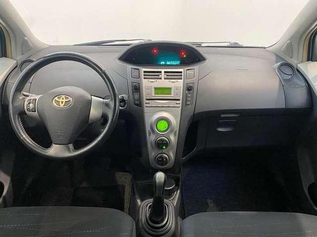 Toyota Yaris 1.0 5 porte Sol