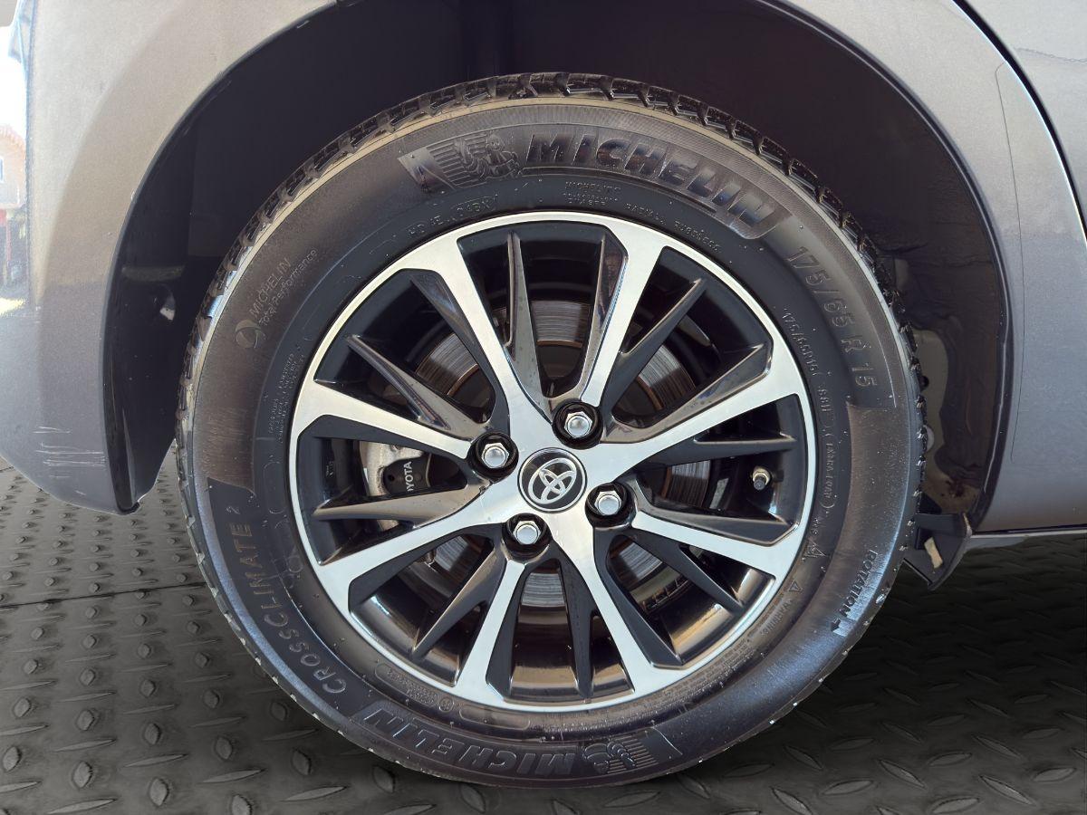 TOYOTA - Yaris - 1.5 Hybrid 73CV 5p.Trend "Platinum Ed."