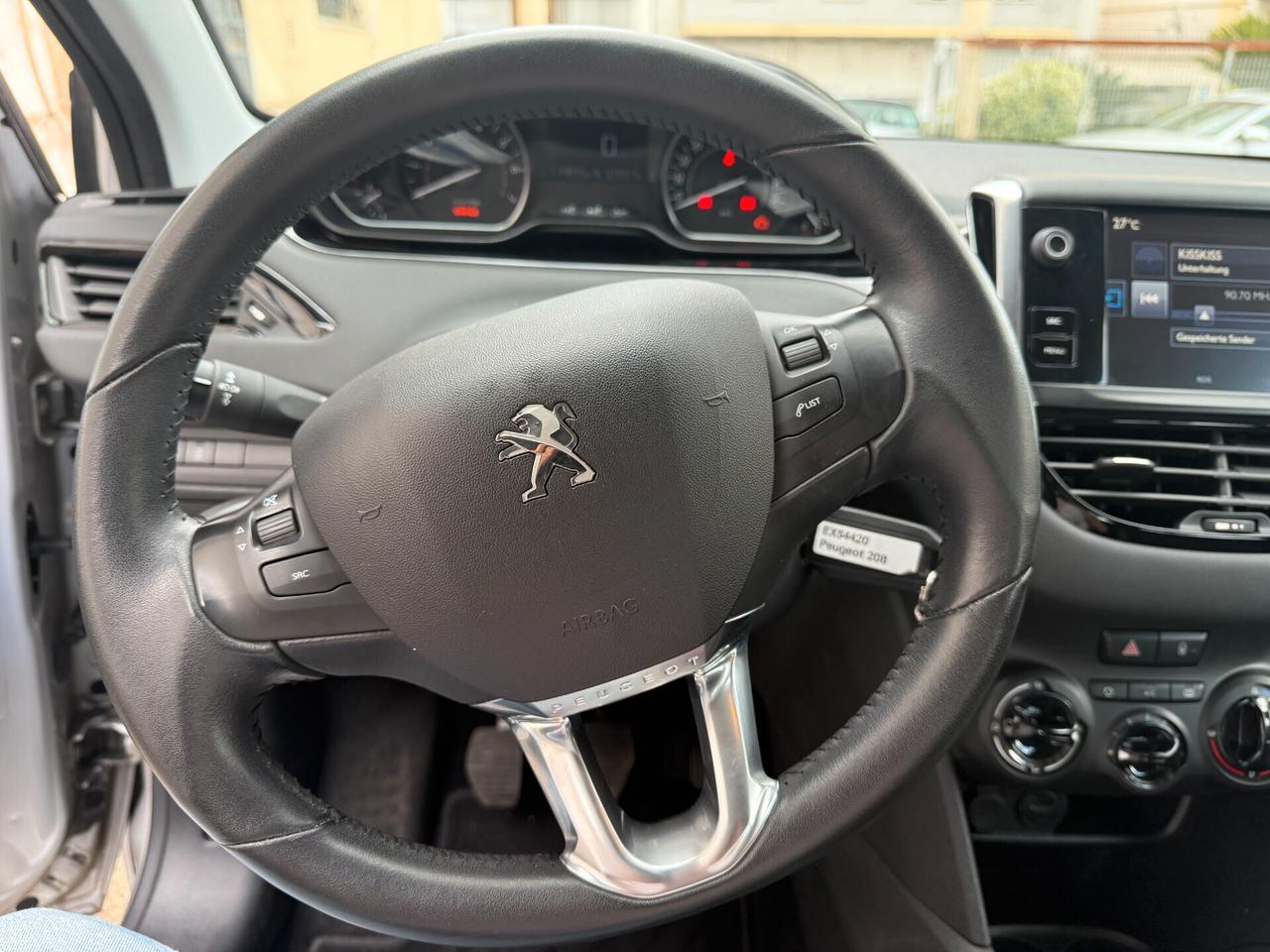 Peugeot 208 PureTech 82 5 porte Allure