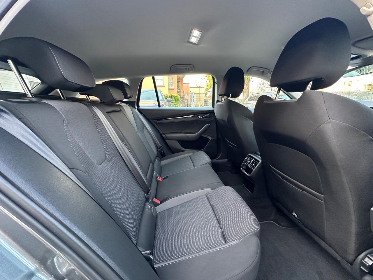 Skoda Octavia 2.0 TDI EVO SCR 150 CV DSG Wagon Sportline