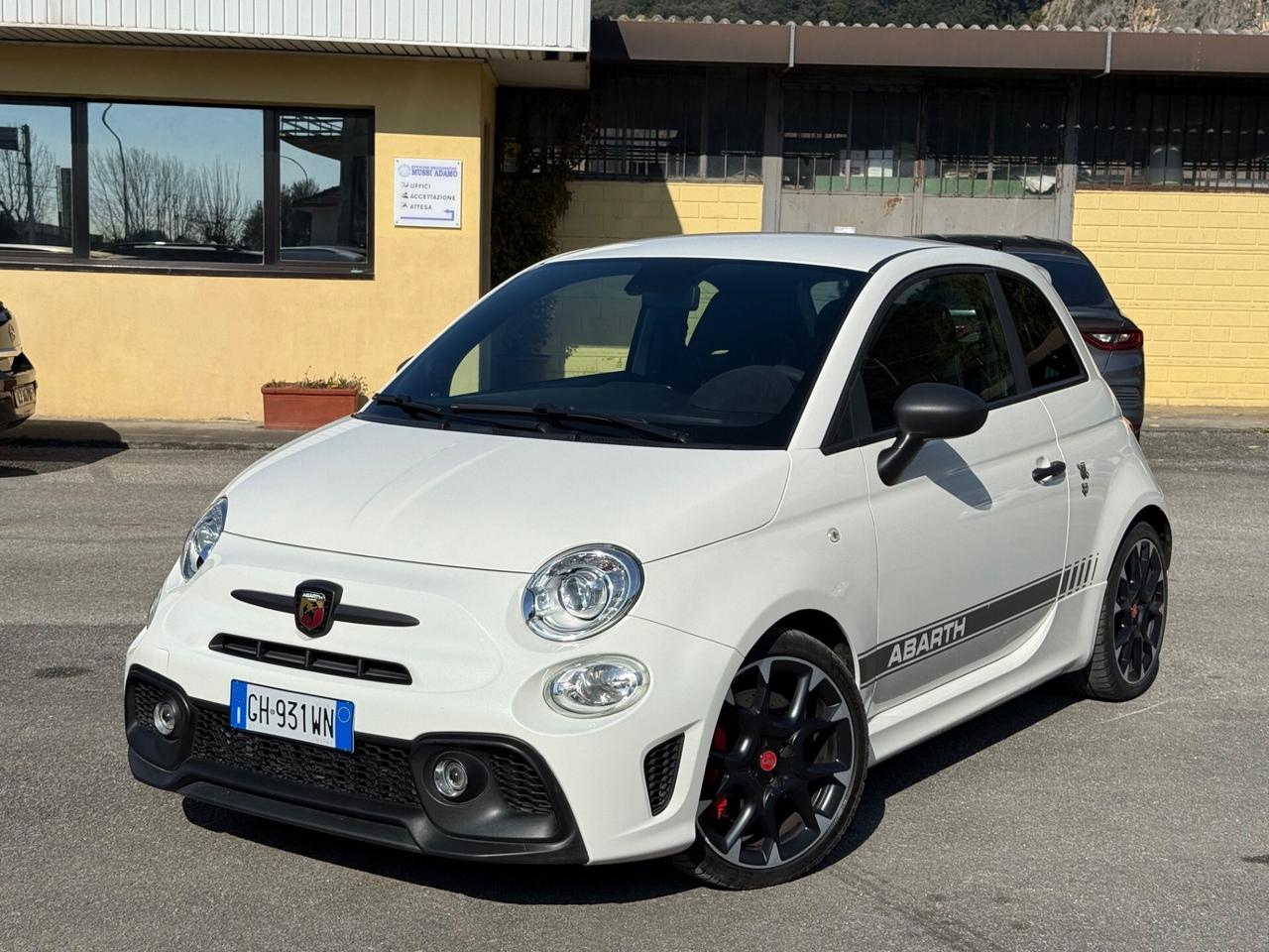 Abarth 595 1.4 Turbo T-Jet 180 CV Competizione