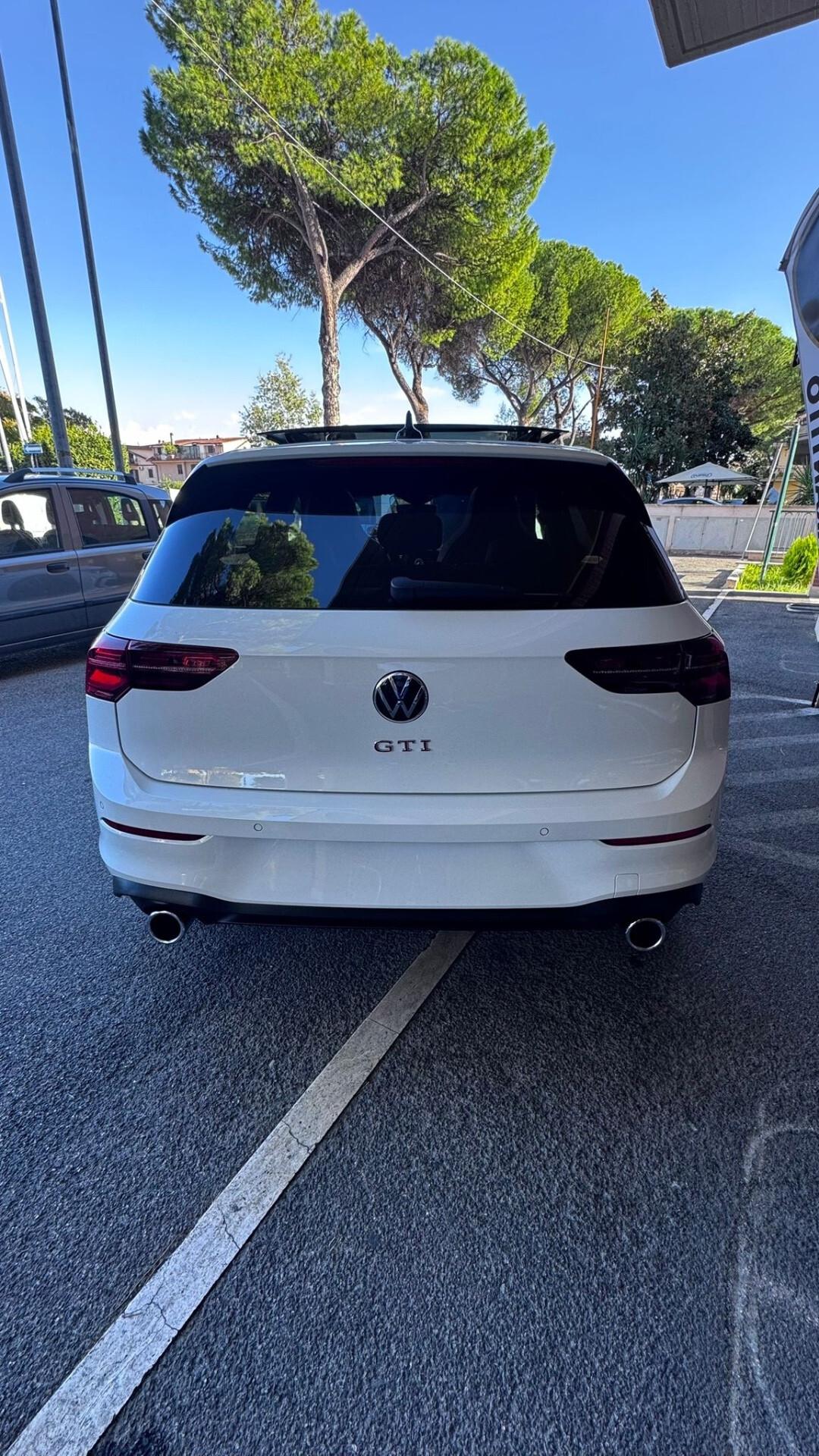 Volkswagen Golf GTI 2.0 TSI DSG