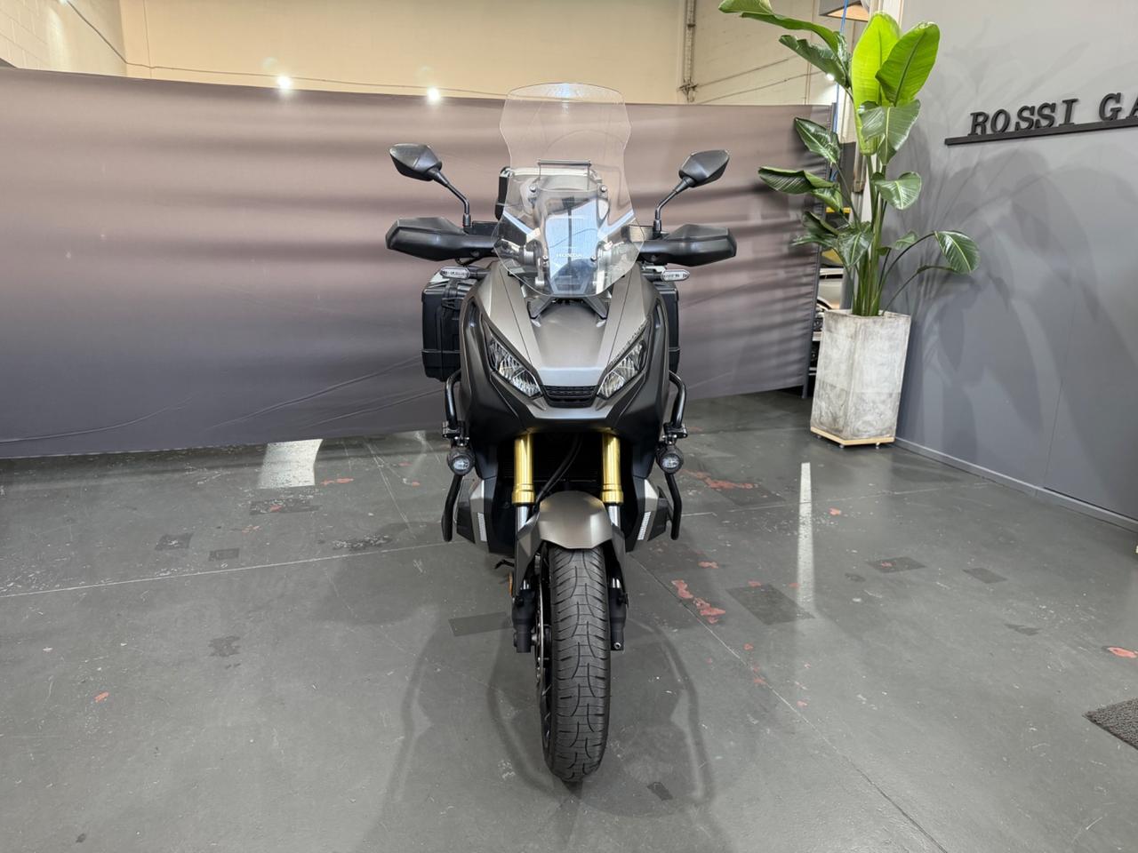 HONDA X-ADV 750 TRAVEL ABS