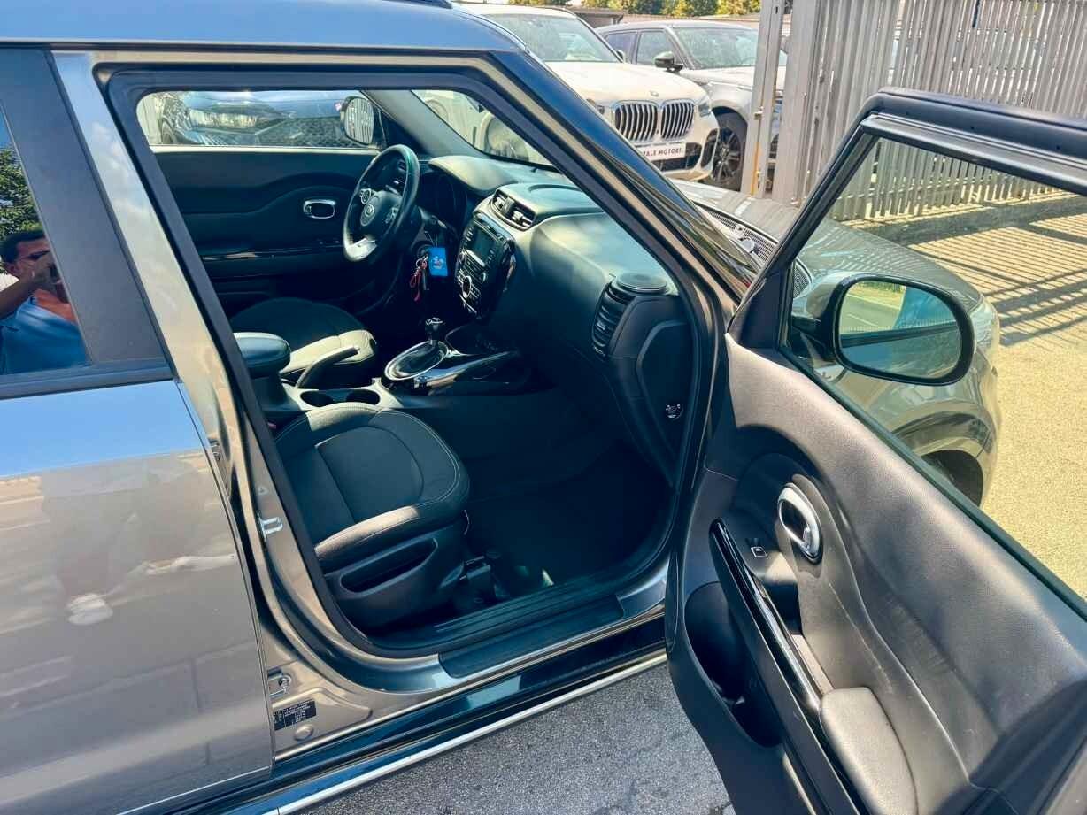 Kia Soul 1.6 CRDi 136 CV CAMBIO AUTOMATICO