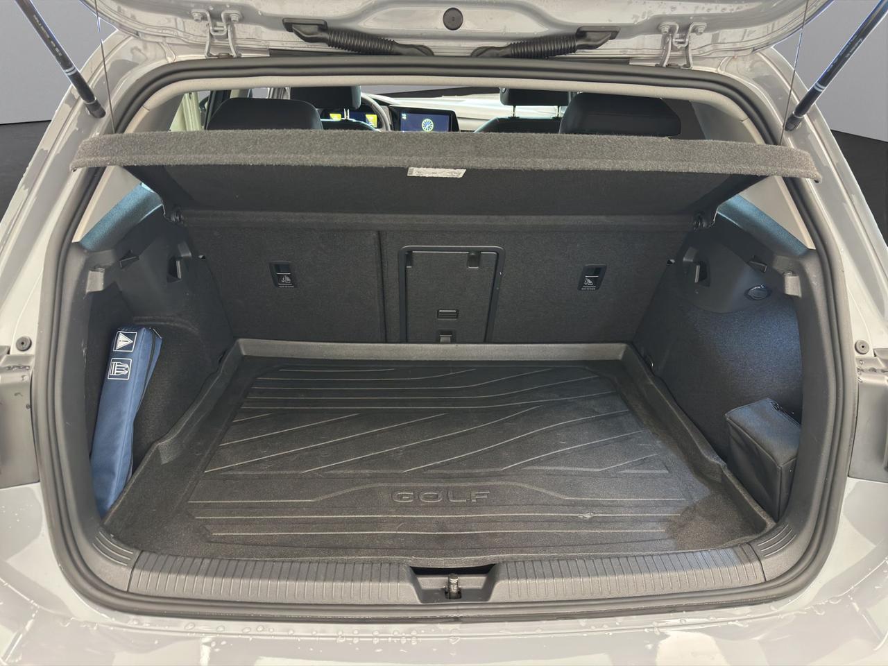 Volkswagen Golf 1.5 etsi evo Style 130cv dsg