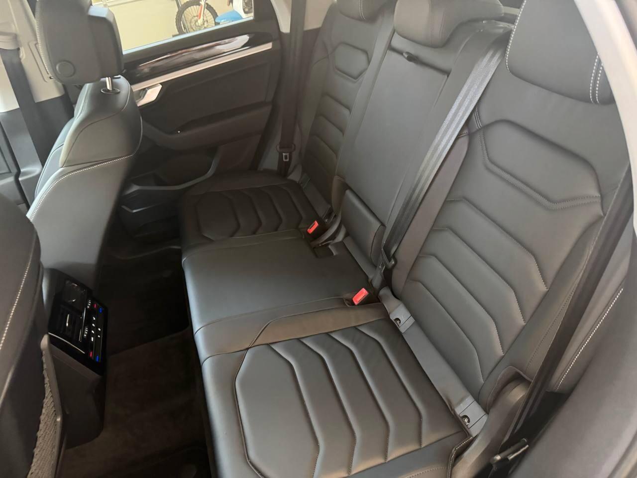 Volkswagen Touareg 3.0 V6 TDI SCR Elegance