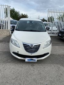Lancia Ypsilon 0.9 TwinAir 85 CV 5 porte Metano Ecochic Silver