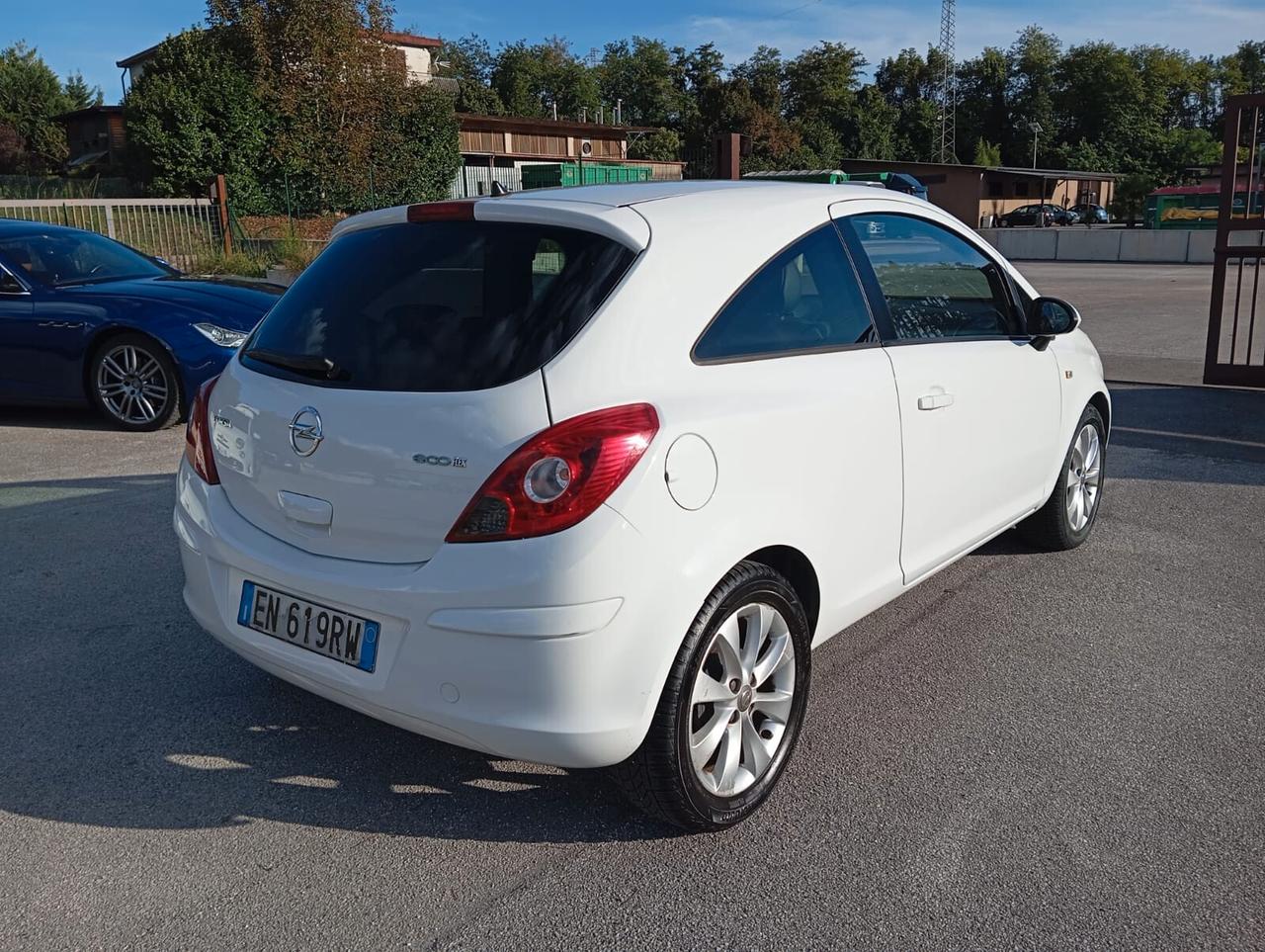 Corsa 1.2 GPL KM CERTIFICATI