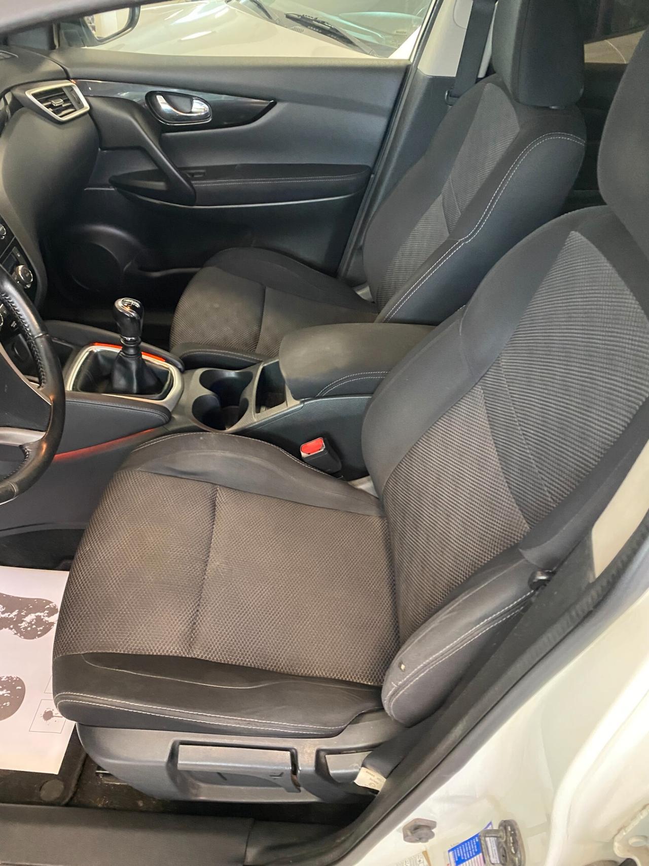 Nissan Qashqai 1.5 dCi DPF Tekna