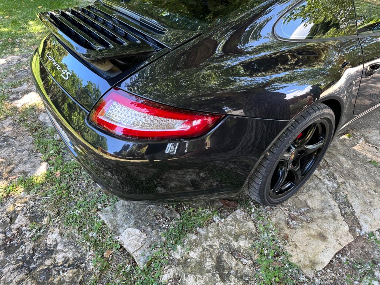 Porsche 911 Carrera 4S Coupé