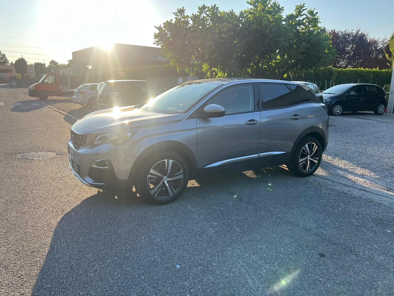 Peugeot 3008 BlueHDi 130 S&S EAT8 Allure