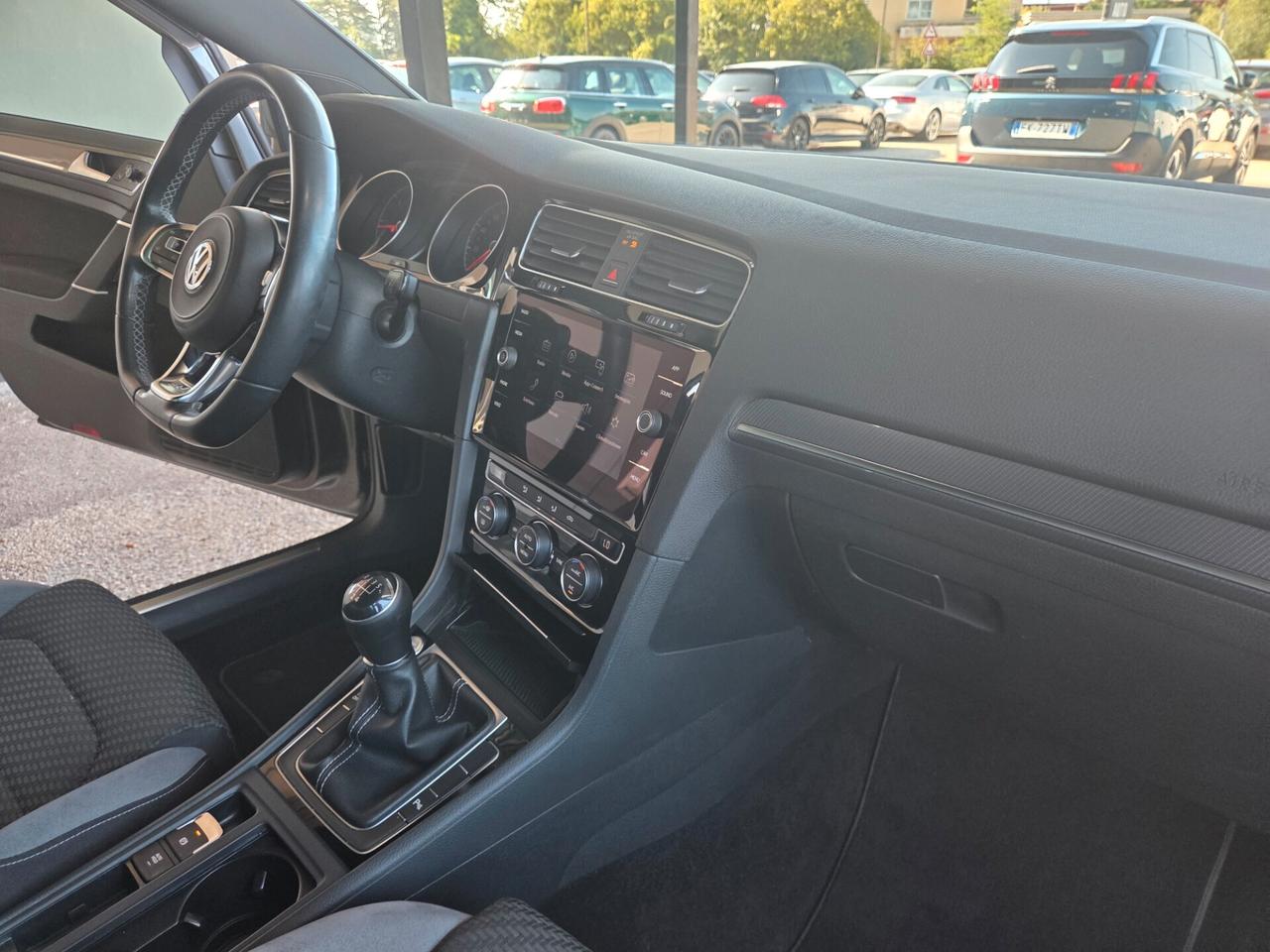 Volkswagen Golf 1.6 TDI 115 CV 5p. R LINE EDITION