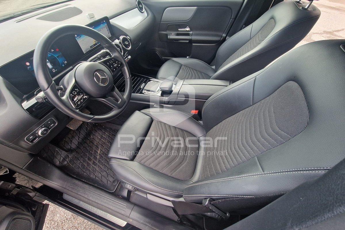 MERCEDES GLA 200 d Automatic Sport