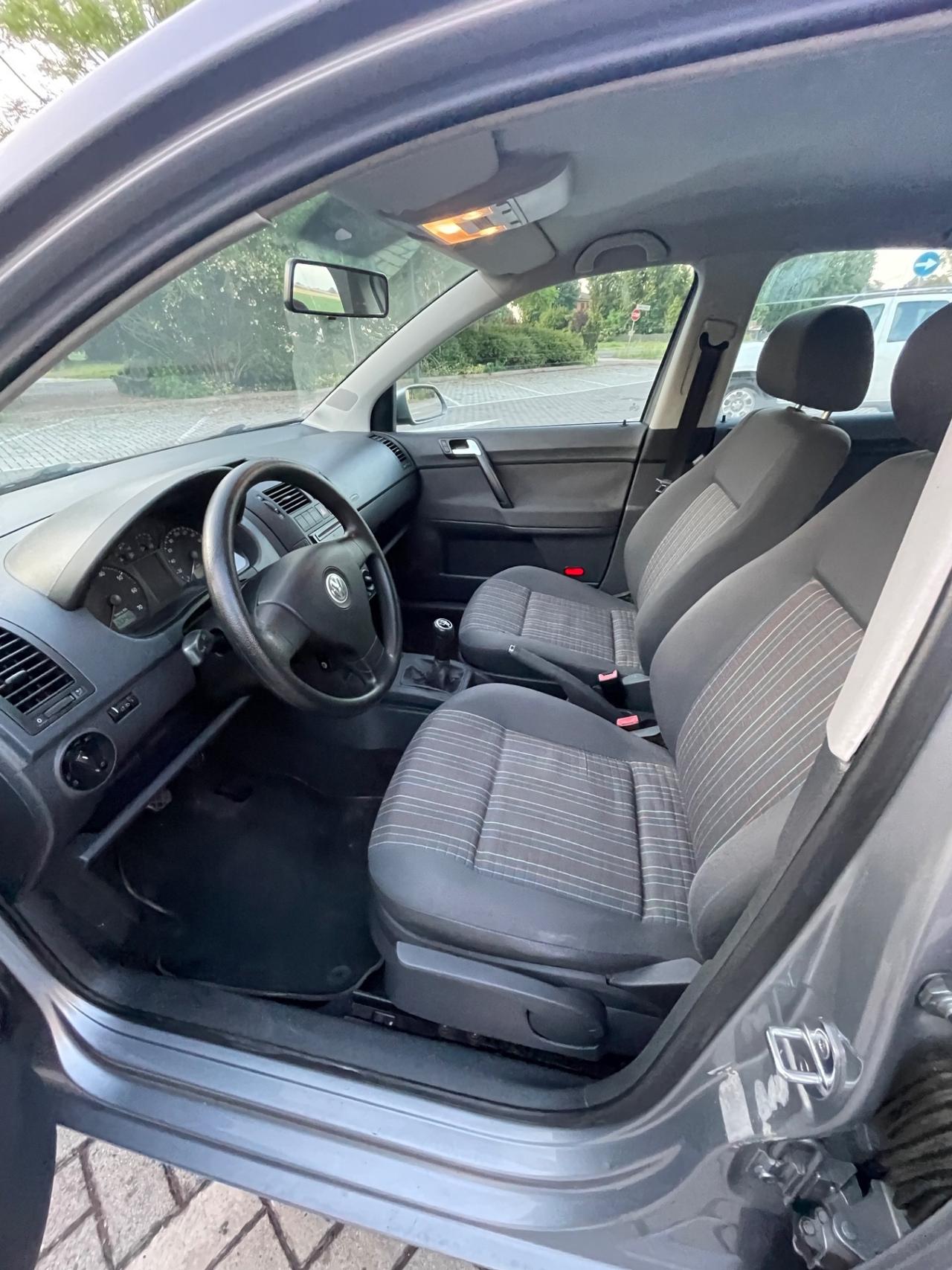 Volkswagen Polo 1.4 sportline