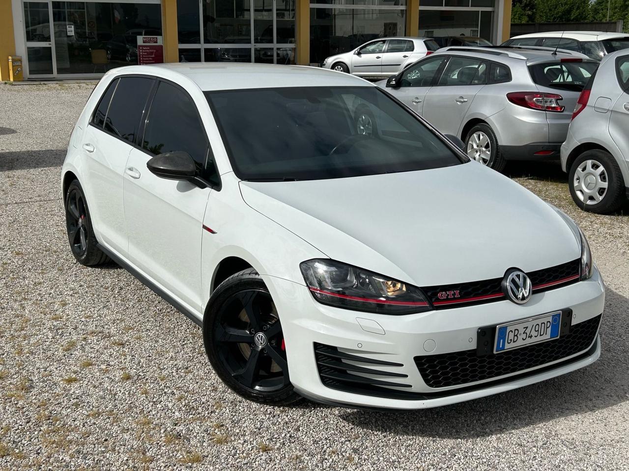 Volkswagen Golf GTI Performance 2.0 TSI 3p. BlueMotion Technology