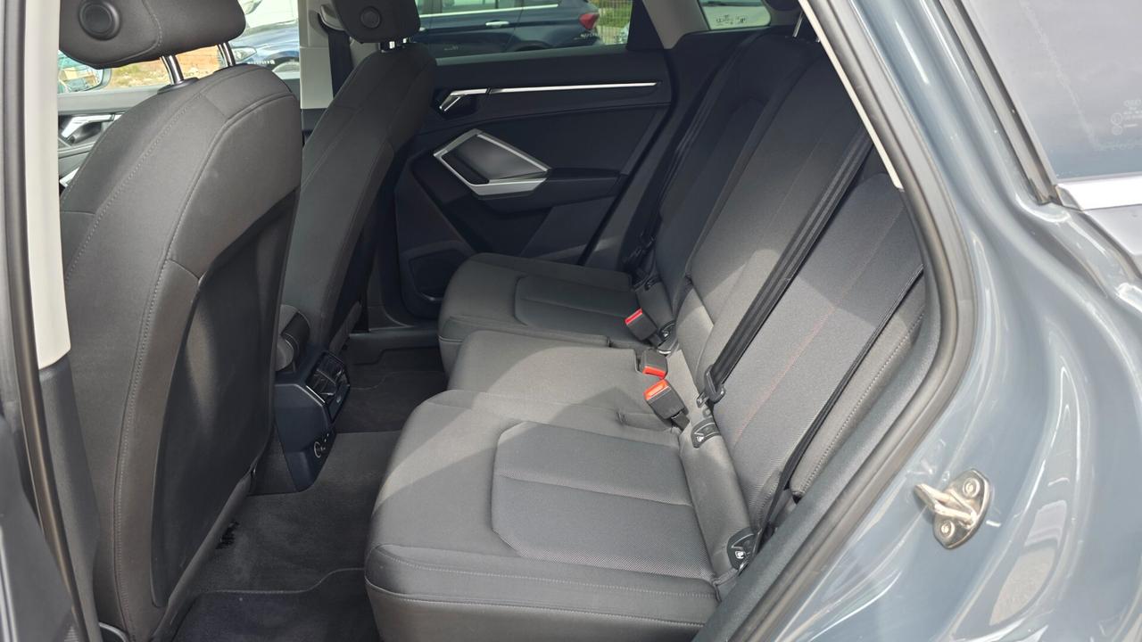 Audi Q3 35 TDI S tronic