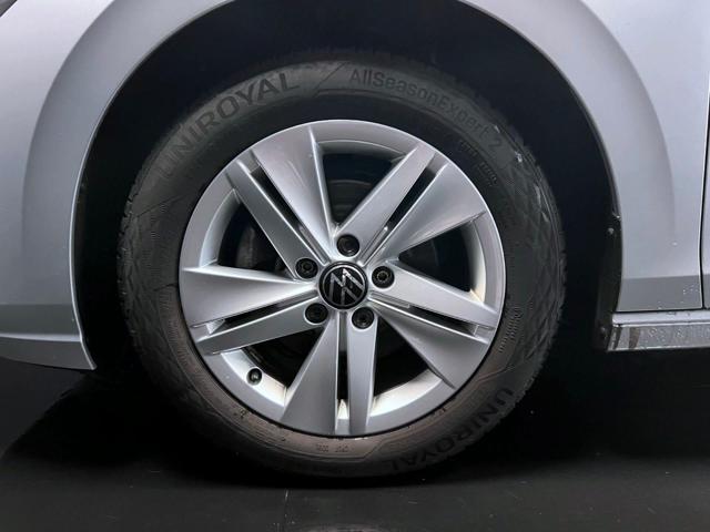 VOLKSWAGEN Golf 1.0 eTSI EVO DSG Life