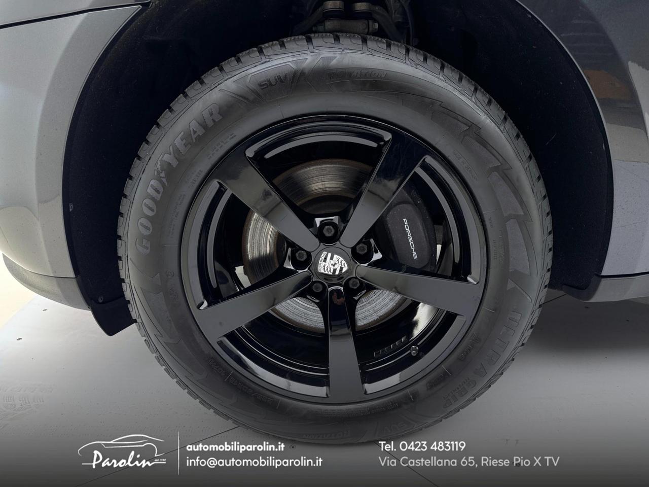 Porsche Macan 2.0 245cv pdk Tetto-Black pack