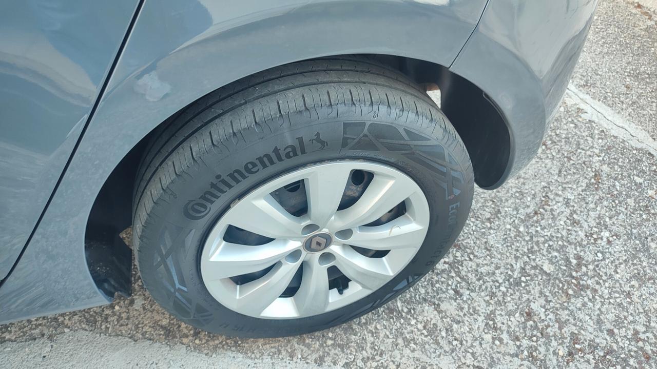 RENAULT CLIO GPL