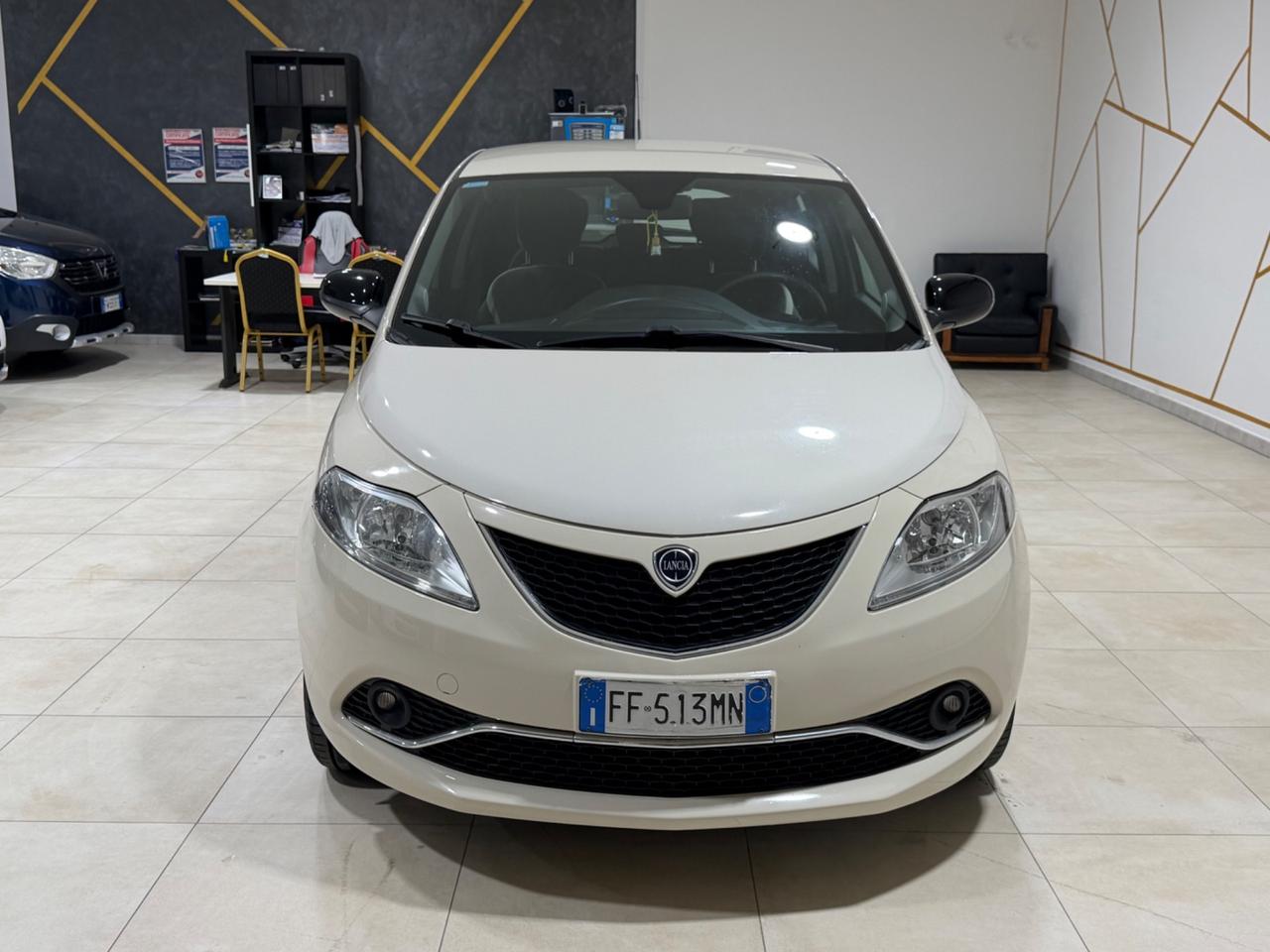 Lancia Ypsilon 1.2 69 CV 5 porte GPL Ecochic Gold